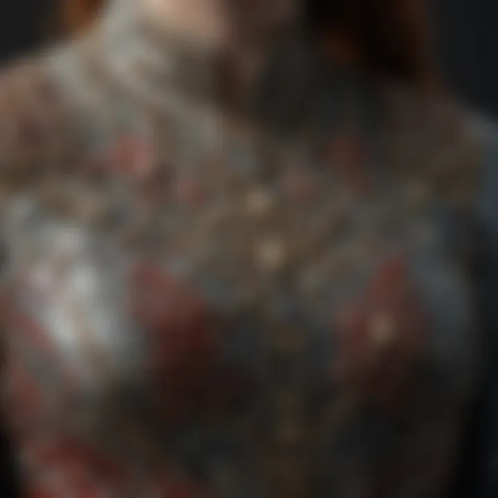 Sansa's ornate brocade accessory